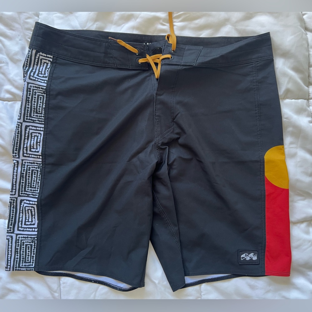 Billabong Men’s Boardshorts Size 34